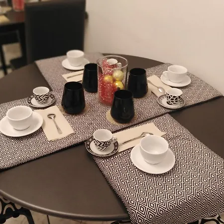 Compasso Oda ve Kahvaltı